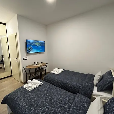 Mirabilis Apartment *